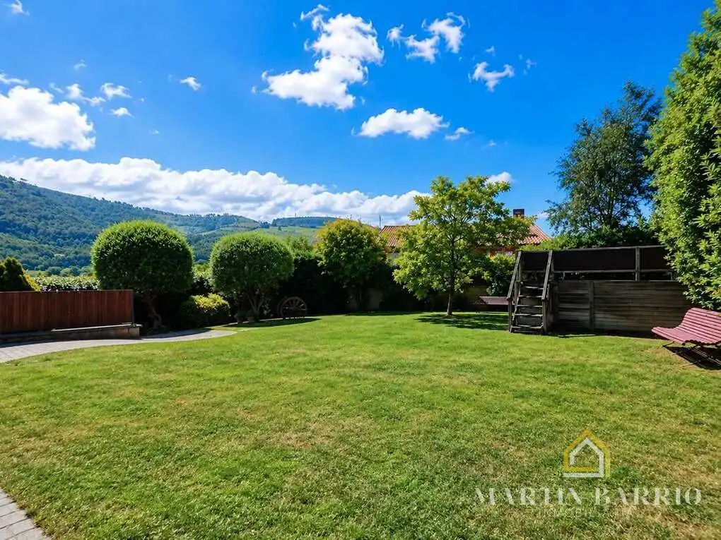 Jardín de Casa o chalet en venta en Muskiz con Aire acondicionado, Calefacción y Jardín privado