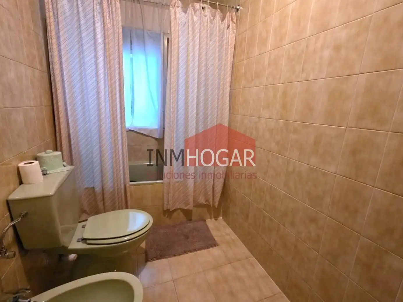 Baño de Casa o chalet en venta en Navalosa con Calefacción, Terraza y Amueblado