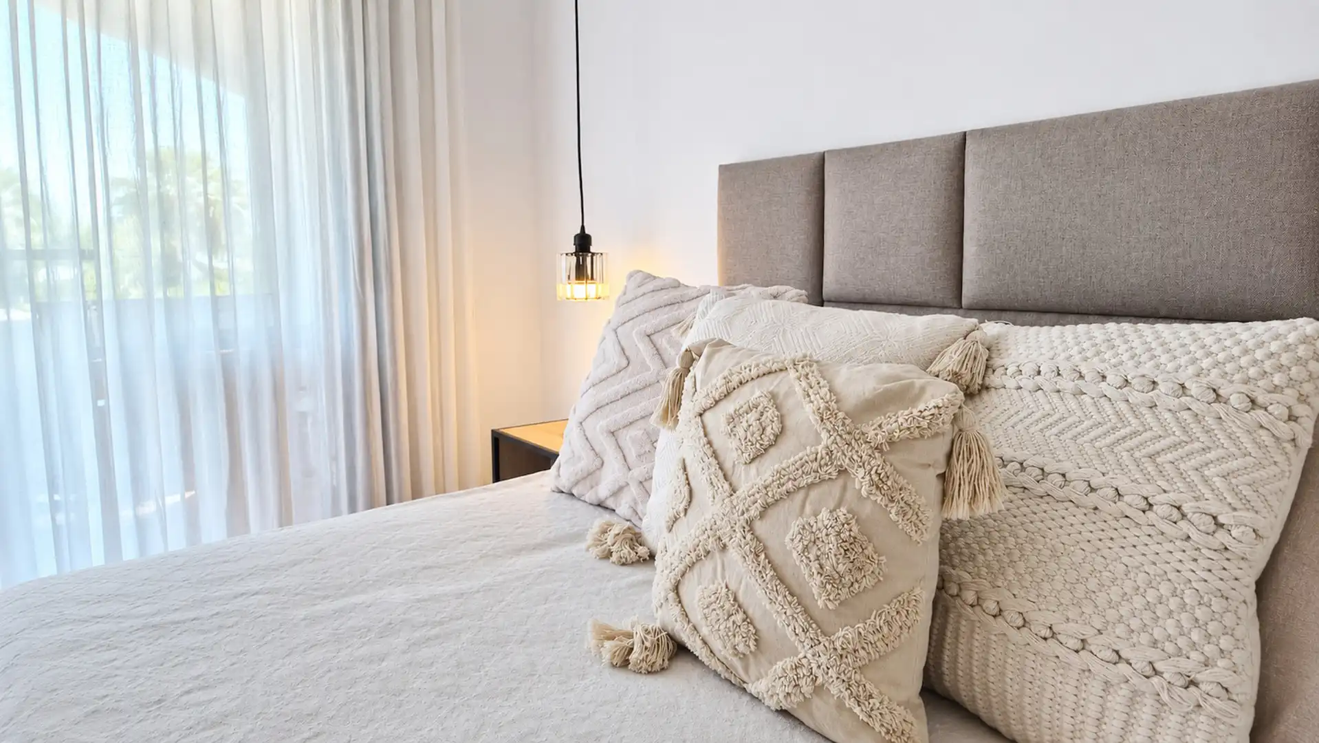 Habitación de Planta baja en venta en Manilva con Aire acondicionado, Terraza y Trastero