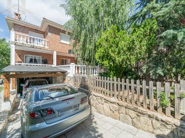 Villa avec piscine à vendre à Colmenarejo
