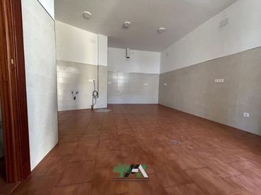 Gewerbefläche zur Miete in Calle Maestro Cebrián