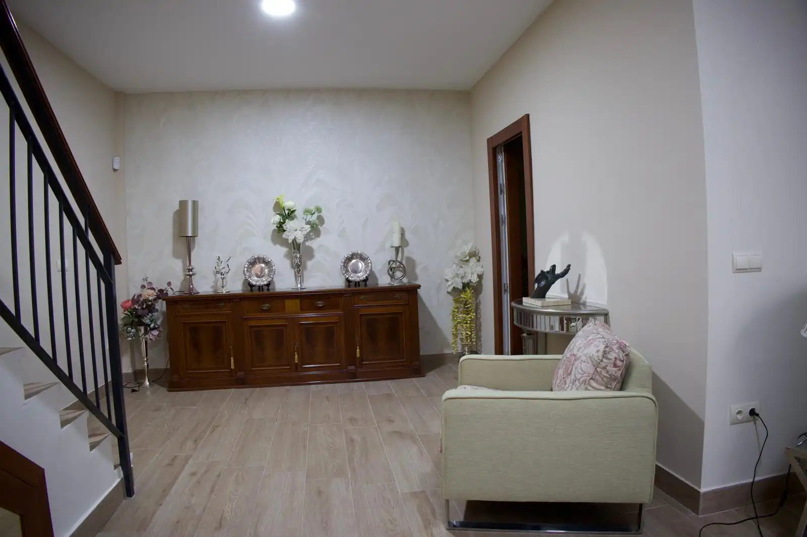 Living room of Houses for sale in Fuengirola  with Air Conditioner, Heating and Oven