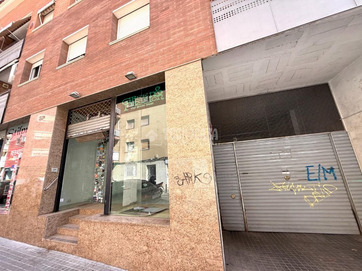 Vista exterior de Local de lloguer en Premià de Mar amb Aire condicionat