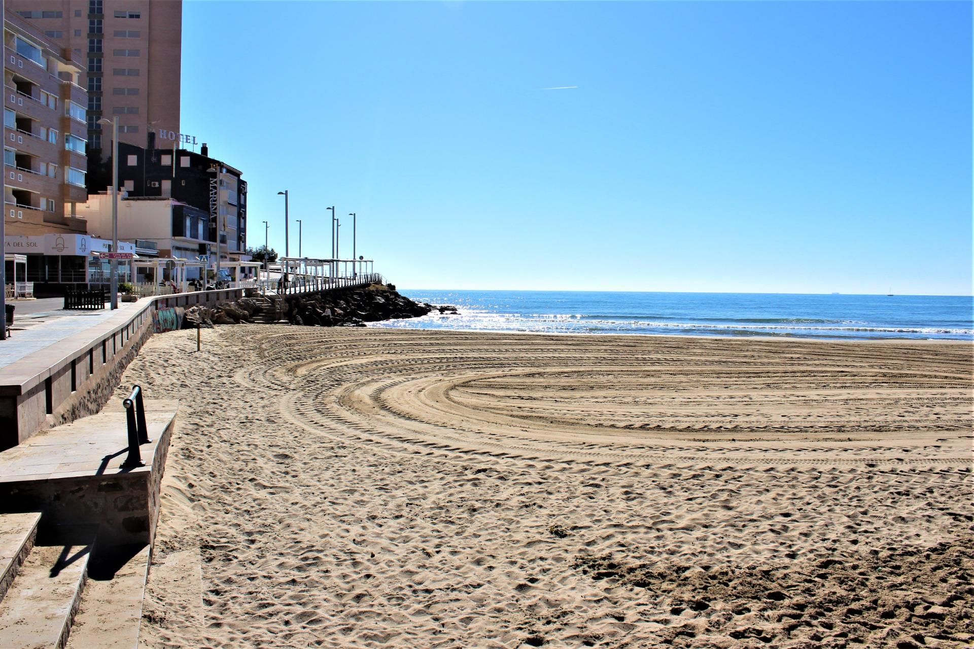 Exterior view of Apartment for sale in Oropesa del Mar / Orpesa  with Terrace, Storage room and Community pool