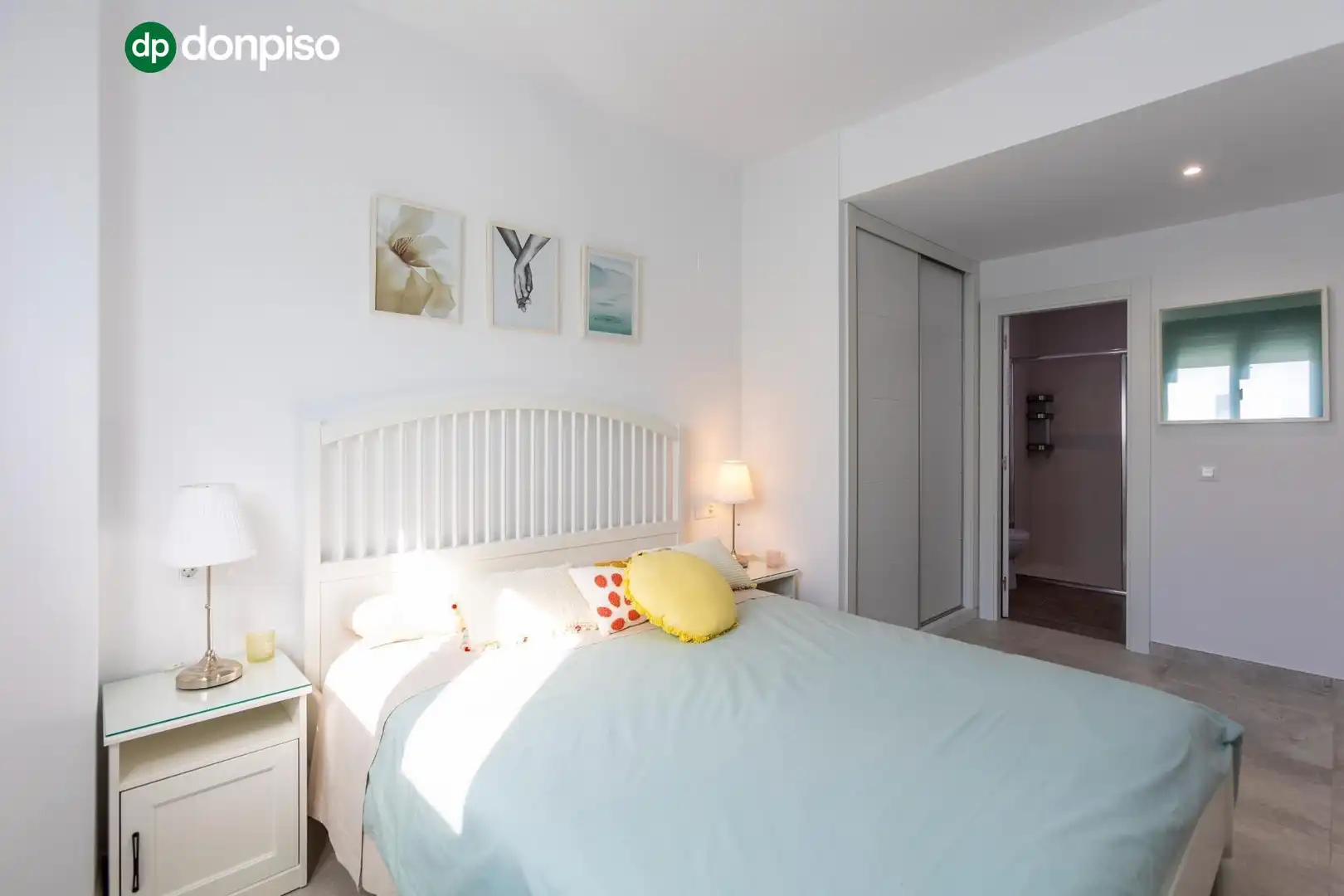 Bedroom of Attic for sale in Salobreña  with Air Conditioner, Terrace and Storage room