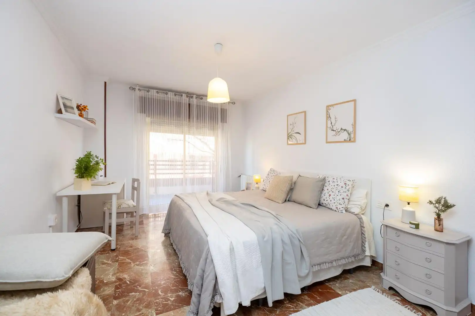 Habitación de Piso en venta en Granada con Calefacción y Balcón