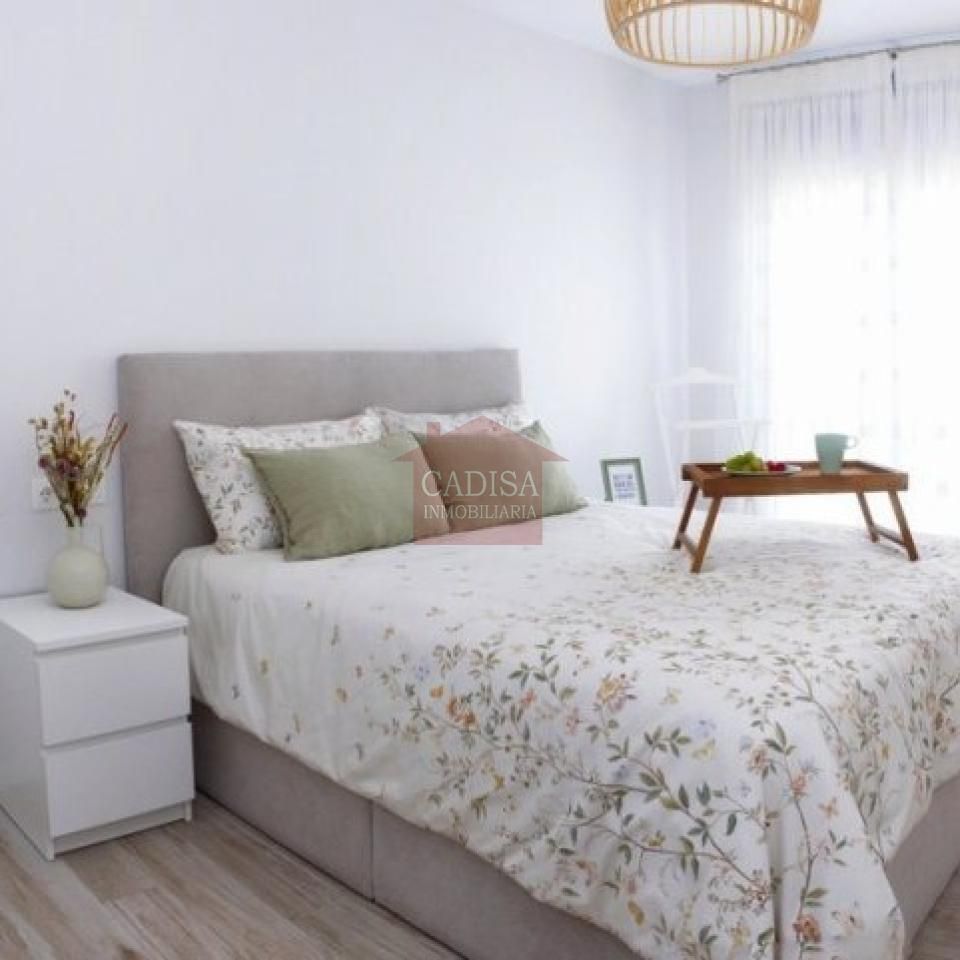 Bedroom of Flat for sale in Salamanca Capital  with Heating, Swimming Pool and Community pool