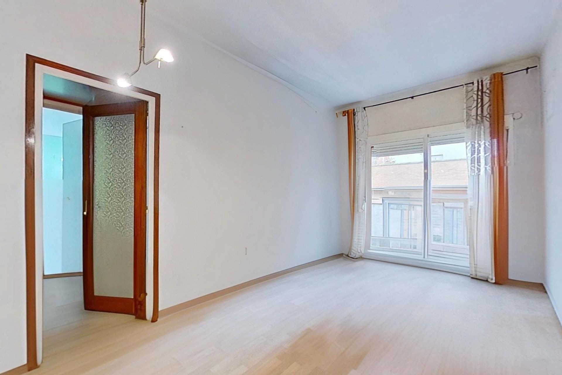 Bedroom of Flat for sale in  Barcelona Capital  with Furnished and Balcony