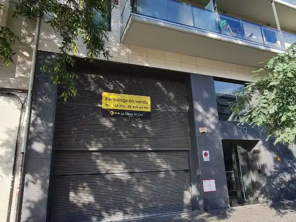 Garatge de lloguer en Barcelona amb Alarma
