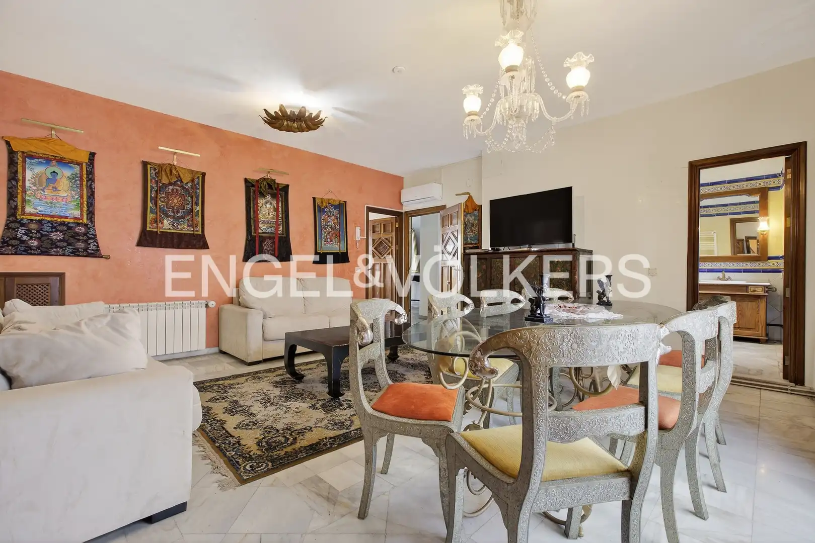 Dining room of Houses for sale in Sevilla  with Air Conditioner, Heating and Parquet flooring