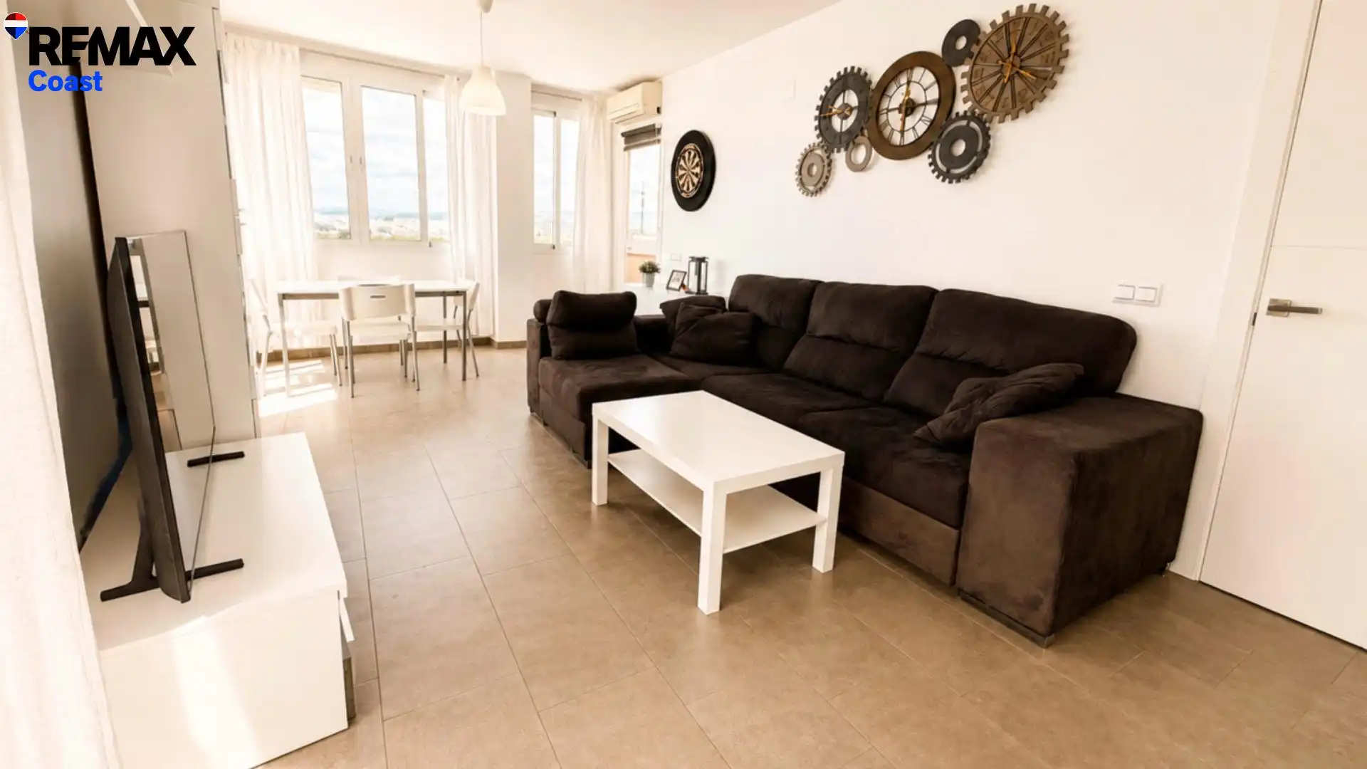 Sala d'estar de Àtic en venda en Estepona amb Aire condicionat i Piscina comunitària