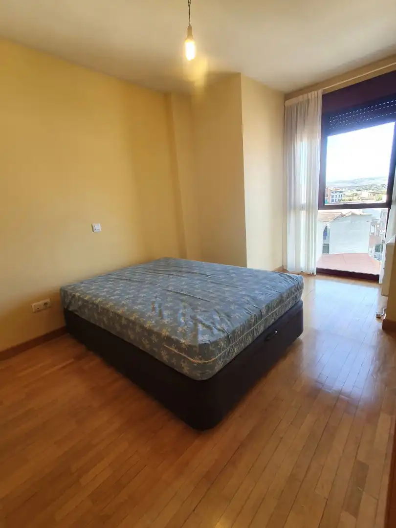 Habitación de Piso en venta en Talavera de la Reina con Aire acondicionado, Calefacción y Amueblado