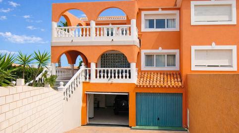 Foto 2 de Casa adosada en venta en Entremares, La Manga del Mar Menor