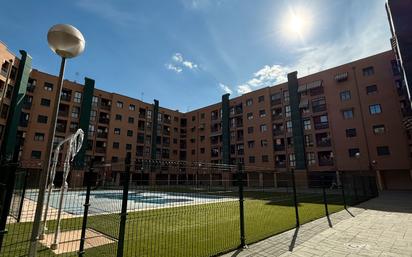 Exterior view of Flat for sale in Parla  with Air Conditioner, Heating and Parquet flooring