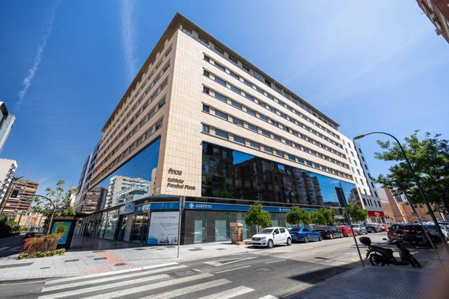 Apartamento en Venta en Calle ESLAVA en Perchel Sur - Plaza de Toros Vieja