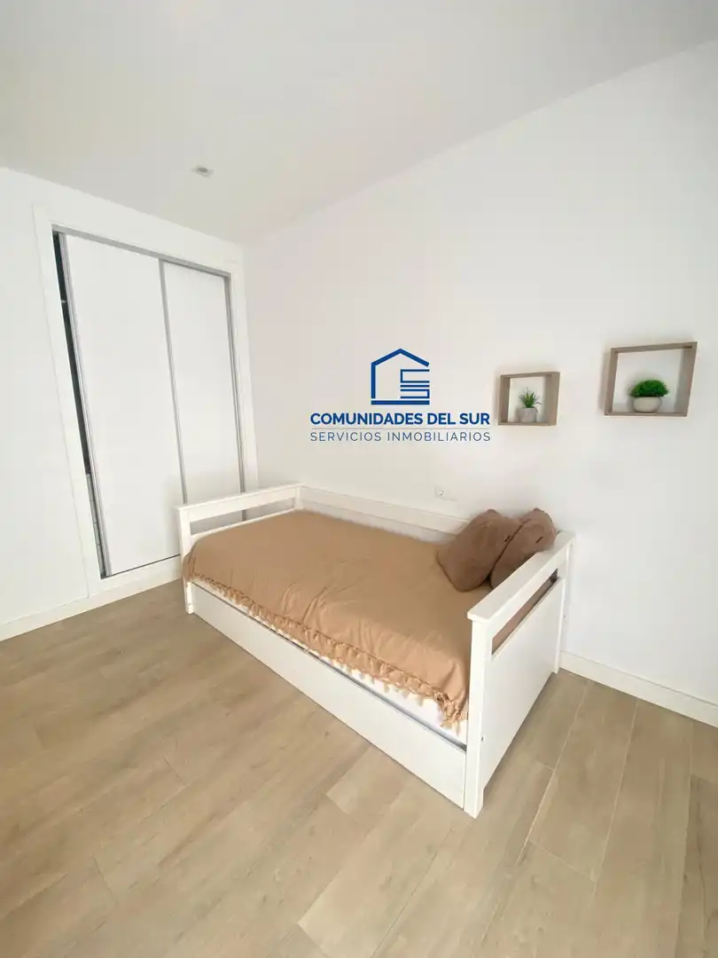 Schlafzimmer von Wohnungen zur Miete in Cádiz mit Klimaanlage, Terrasse und Möbliert