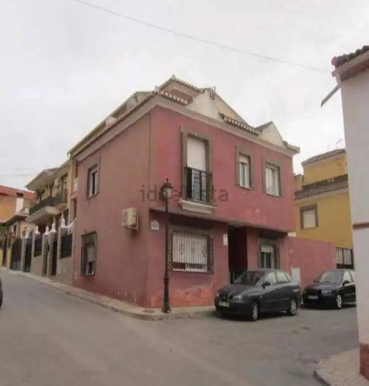 Vista exterior de Casa adosada en venda en Las Gabias