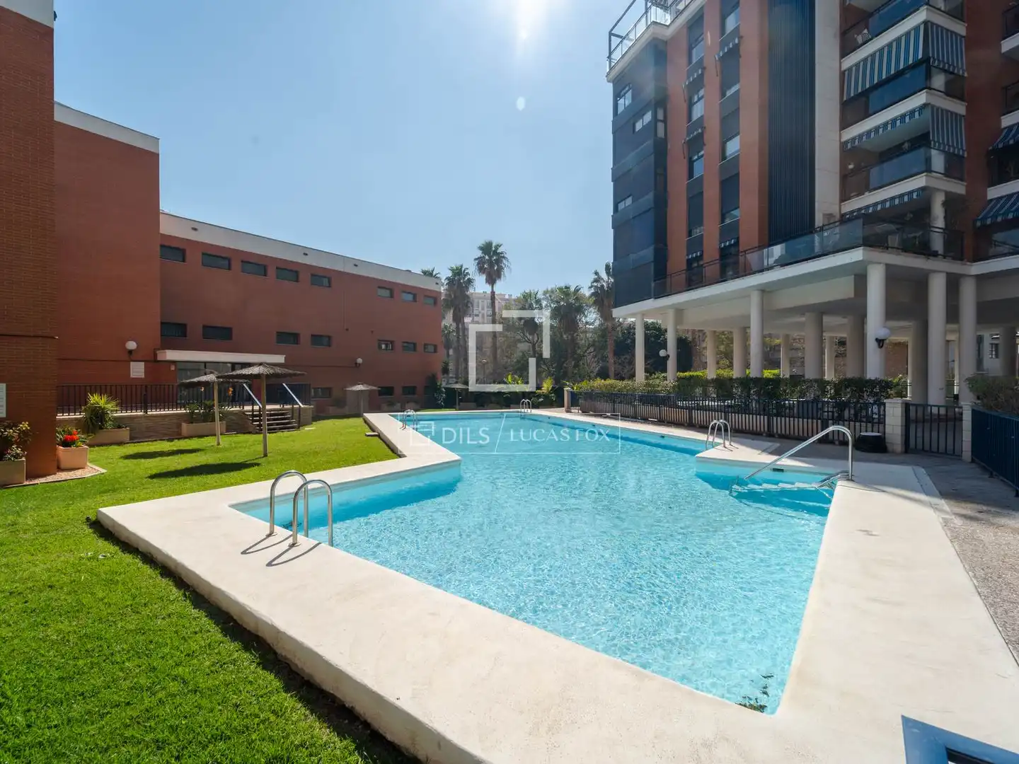 Piscina de Piso en venta en Valencia con Aire acondicionado, Calefacción y Terraza
