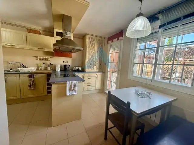 Cocina de Casa adosada de alquiler en Meco con Aire acondicionado, Calefacción y Parquet