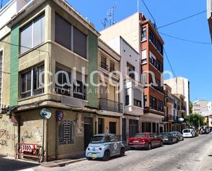 Vista exterior de Edifici en venda en Vila-real