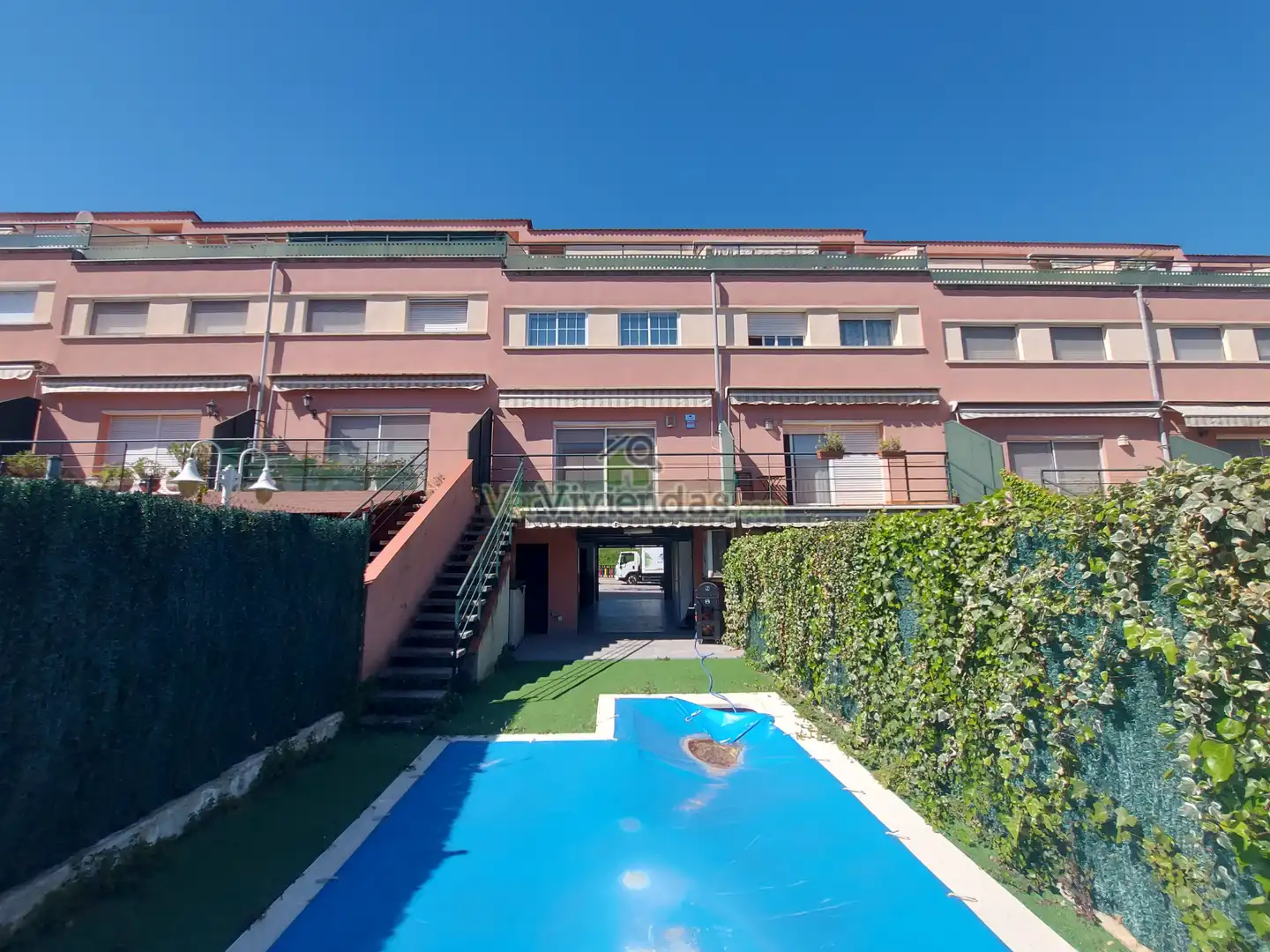 Vista exterior de Casa adosada en venta en Martorell con Aire acondicionado, Calefacción y Jardín privado