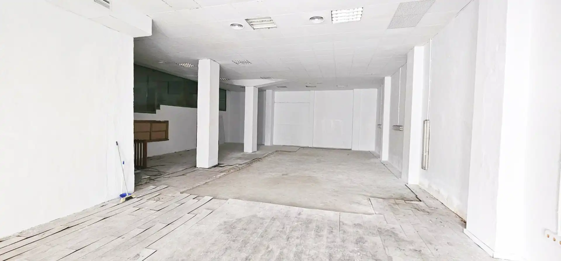Local comercial en venta en Calle Tierno Galván 8, imagen 19