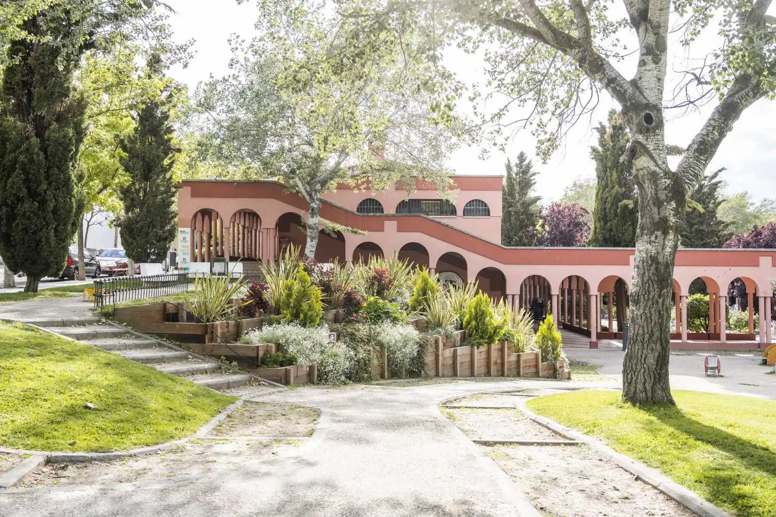 Vista exterior de Casa o xalet de lloguer en Madrid amb Aire condicionat, Calefacció i Jardí privat