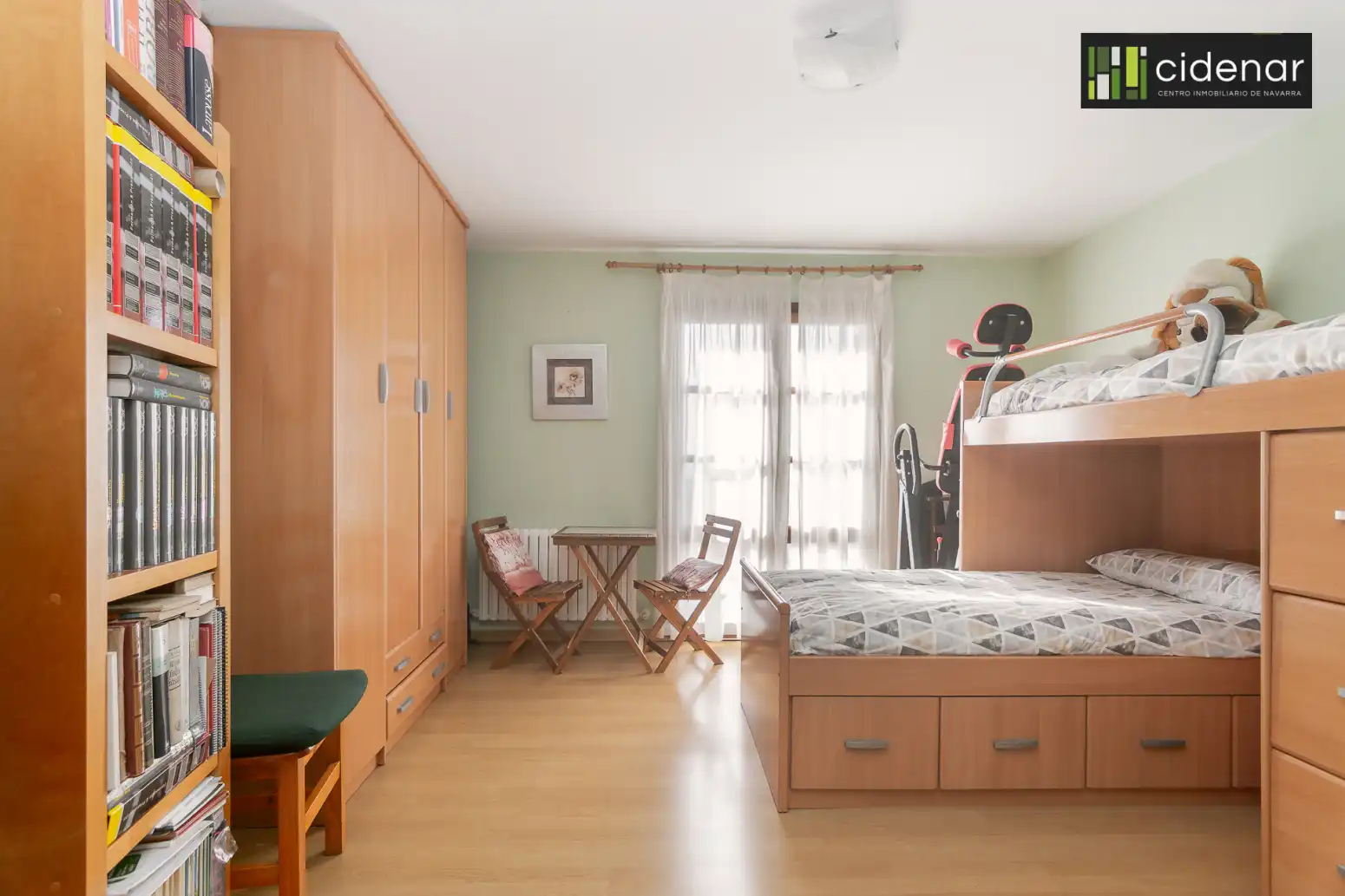 Habitación de Casa adosada en venta en Valle de Yerri / Deierri con Calefacción, Jardín privado y Parquet