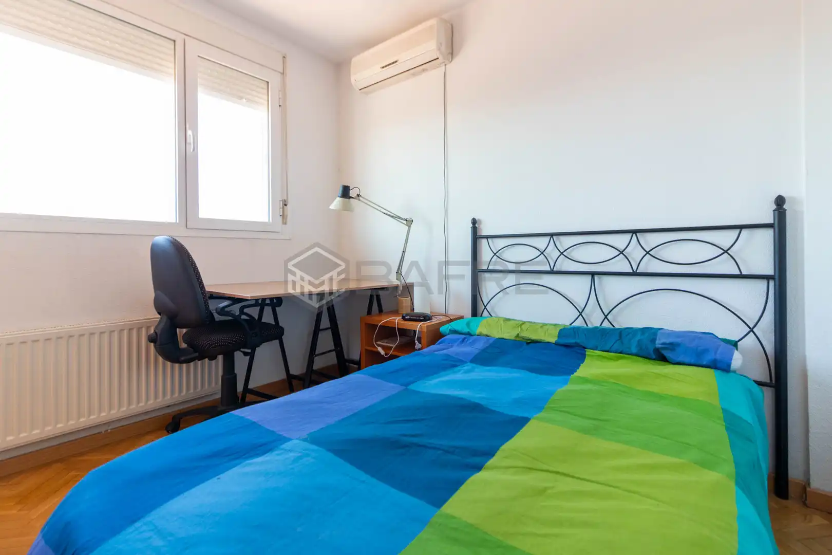 Dormitori de Àtic en venda en Madrid amb Aire condicionat, Jardí privat i Parquet