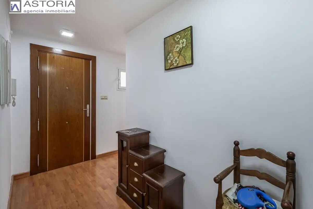 Wohnung zum Verkauf in Monachil mit Klimaanlage, Heizung und Terrasse
