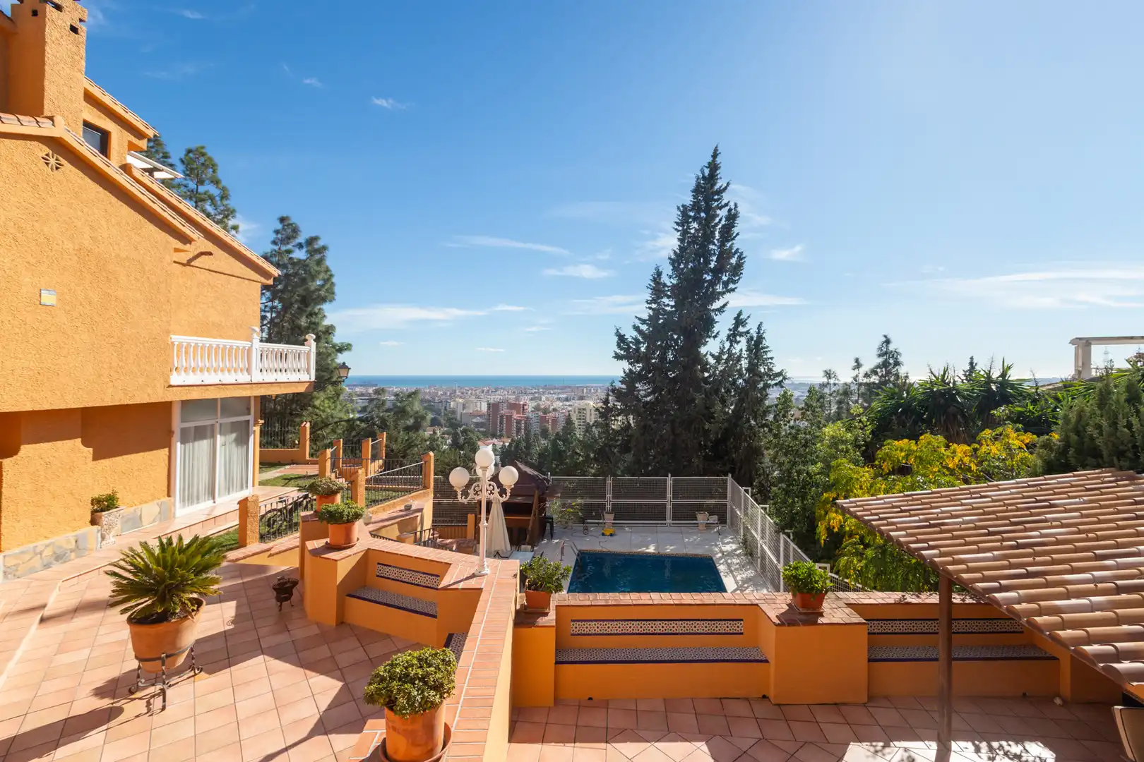 Garden of Houses for sale in Málaga  with Air Conditioner, Private garden and Terrace