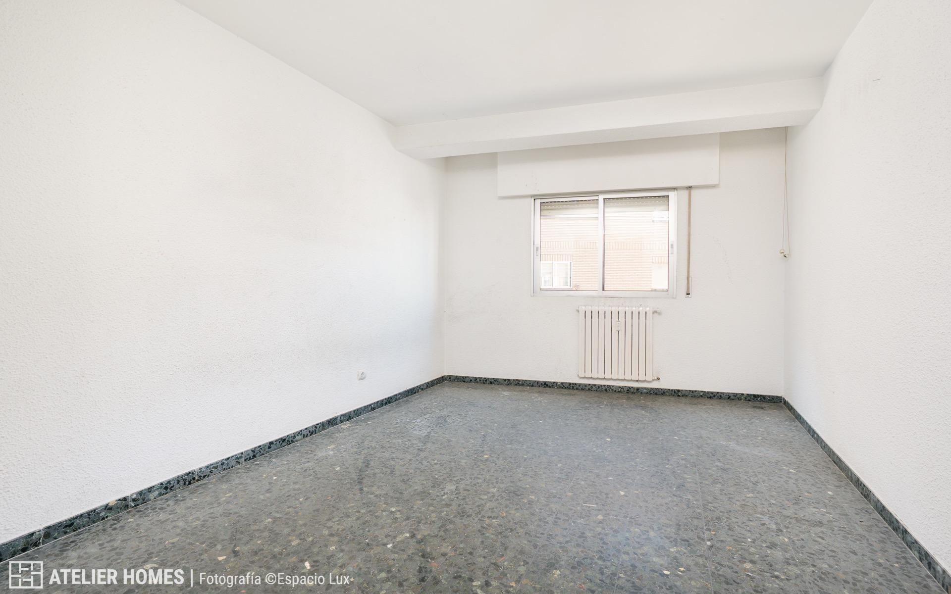 Bedroom of Flat for sale in  Zaragoza Capital  with Heating and Balcony