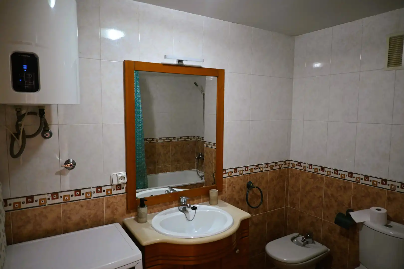 Baño de Piso en venta en Sagunto / Sagunt con Aire acondicionado, Trastero y Amueblado