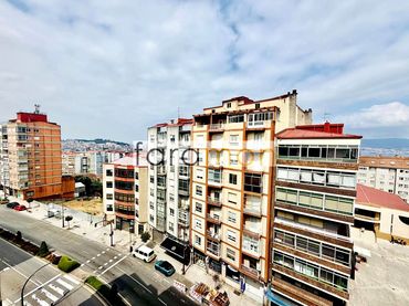 Pis amb balcó en venda a Rúa De Aragón