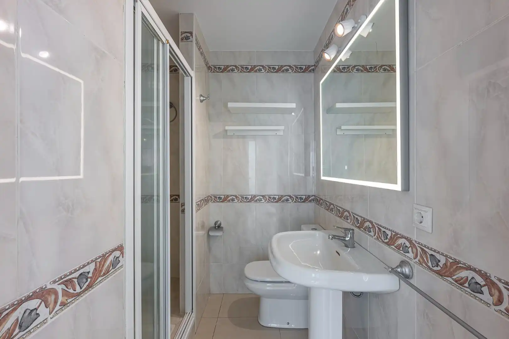 Appartement compact avec ascenseur à louer à Calle QUEMADA, imagen 24