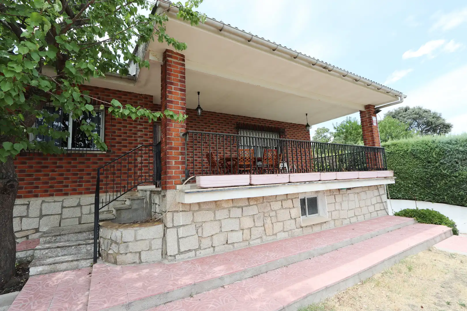 Exterior view of Houses for sale in Santa Cruz del Retamar  with Private garden, Terrace and Swimming Pool