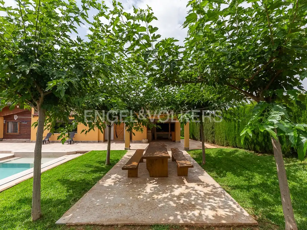 Terraza de Casa o chalet de alquiler en Torrent con Aire acondicionado, Calefacción y Jardín privado