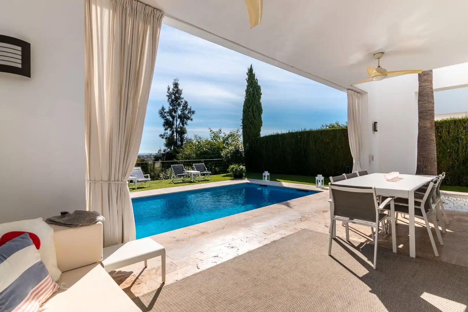 Jardí de Casa o xalet de lloguer en Estepona amb Aire condicionat, Jardí privat i Terrassa