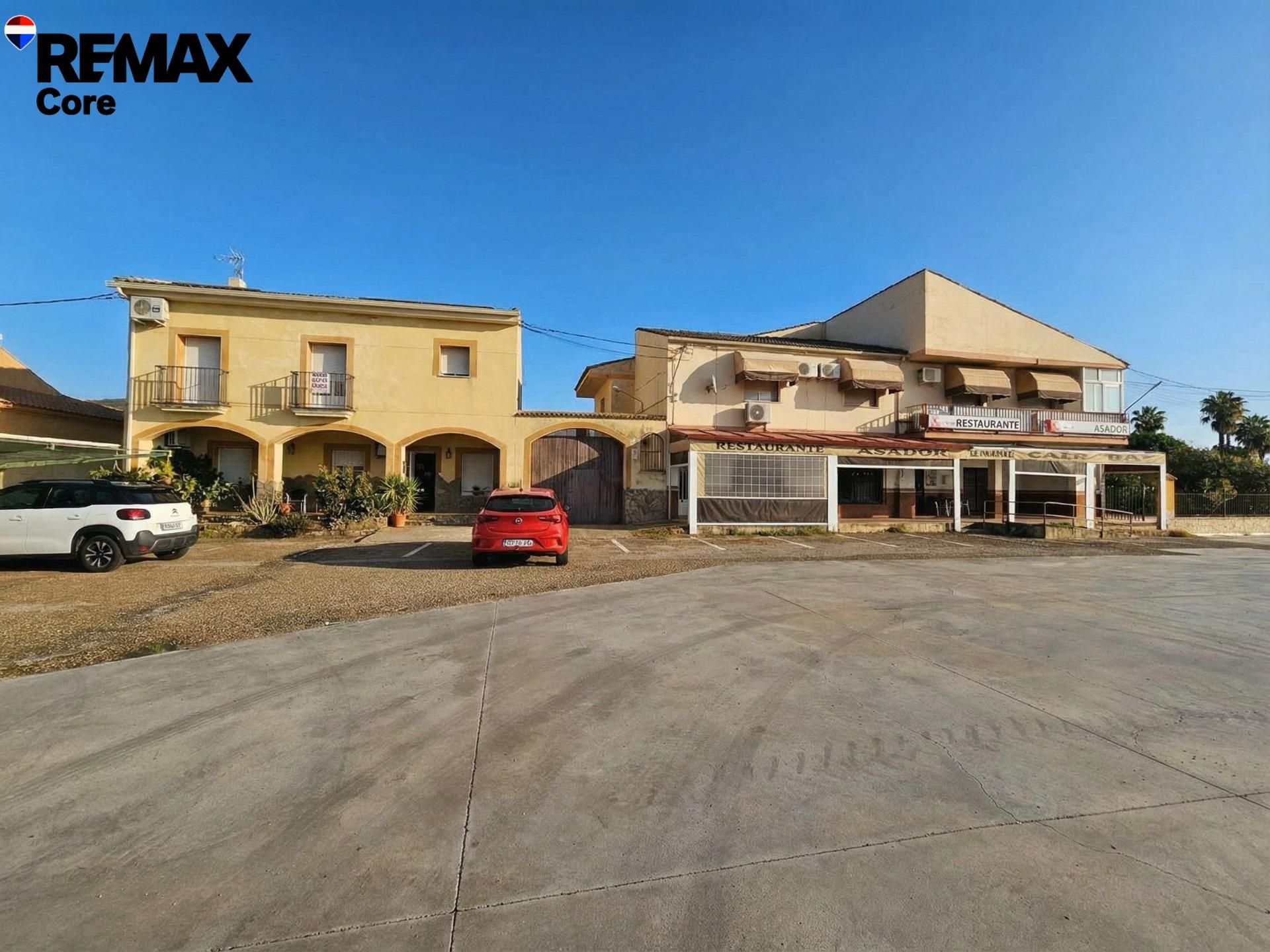 Vista exterior de Local en venda en Almoharín