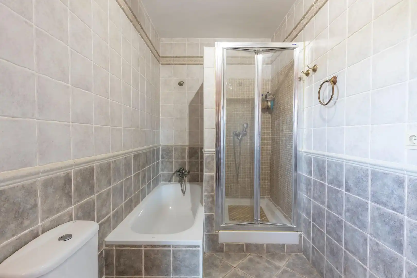 Baño de Casa o chalet en venta en Madrid con Aire acondicionado, Calefacción y Jardín privado
