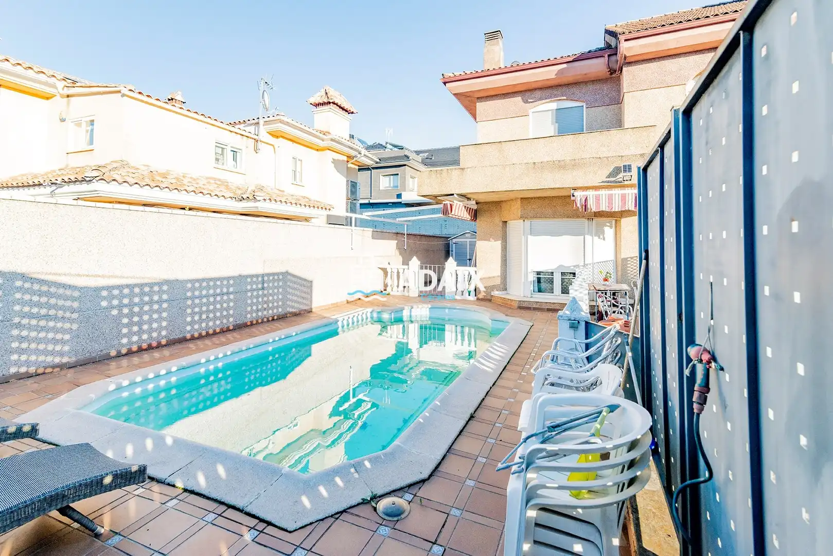 Chalet con terraza en venta en C/ ESCORPIO, imagen 2