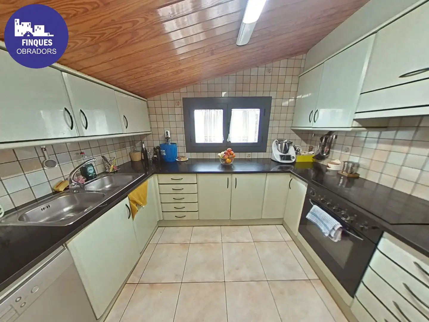 Cocina de Piso en venta en Gurb con Calefacción, Terraza y Trastero