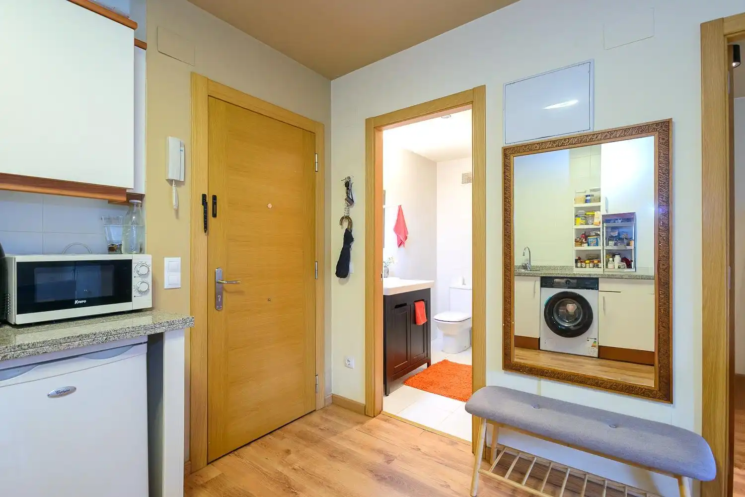 Piso en venta en Aller con Calefacción, Trastero y Amueblado