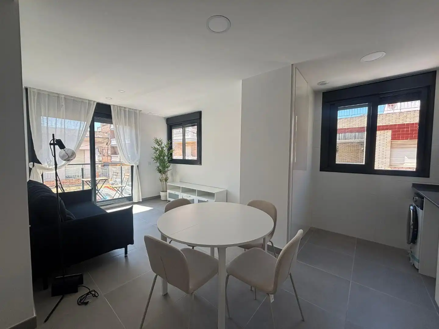 Wohnzimmer von Wohnungen zur Miete in Massanassa mit Terrasse, Abstellraum und Möbliert