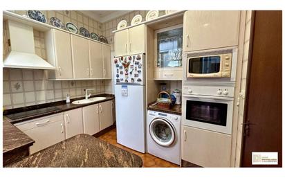 Kitchen of Flat for sale in  Cádiz Capital  with Air Conditioner and Balcony