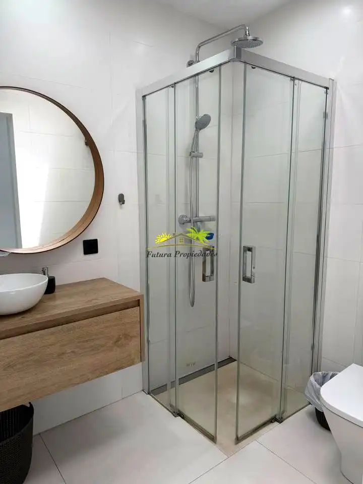 Baño de Piso en venta en Haría con Amueblado