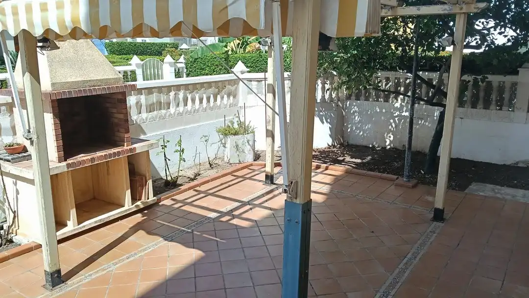Terrasse von Wohnungen zum Verkauf in Xeraco mit Klimaanlage, Privatgarten und Terrasse