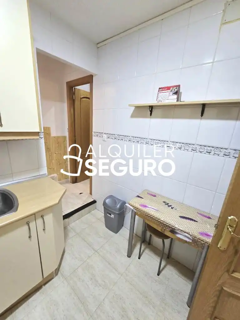 Baño de Piso de alquiler en Alcalá de Henares con Calefacción