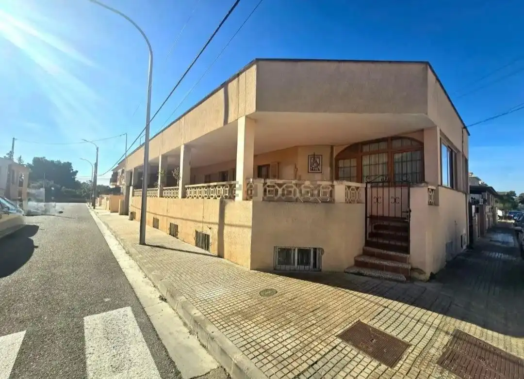 Houses for sale in S'Arenal