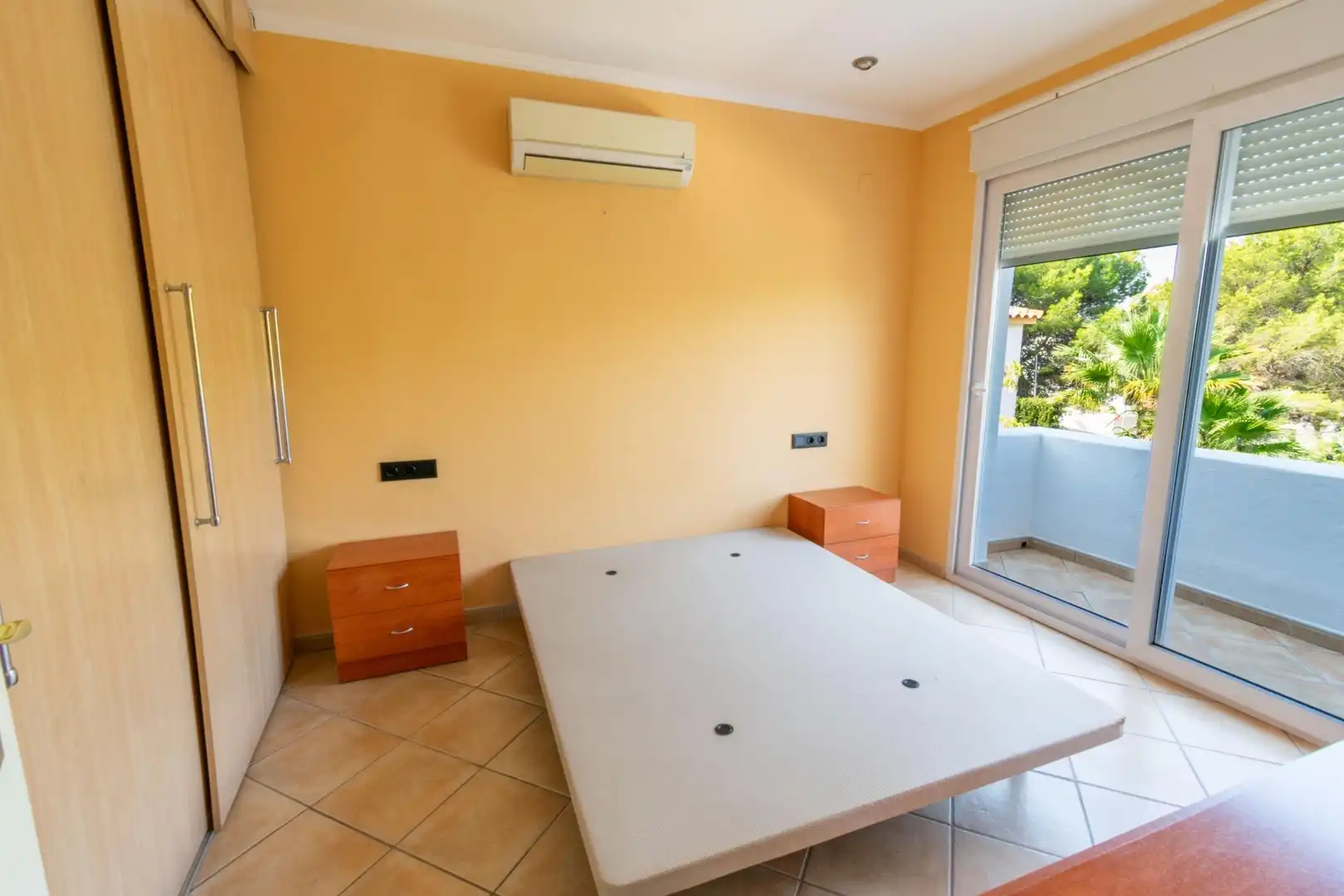 Dormitori de Casa o xalet en venda en L'Alfàs del Pi amb Aire condicionat, Calefacció i Jardí privat